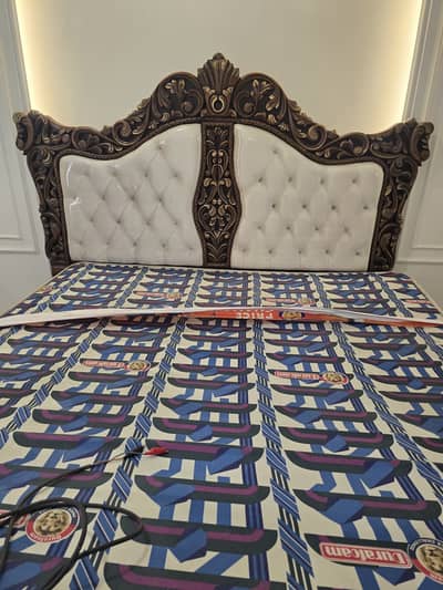 King size bed