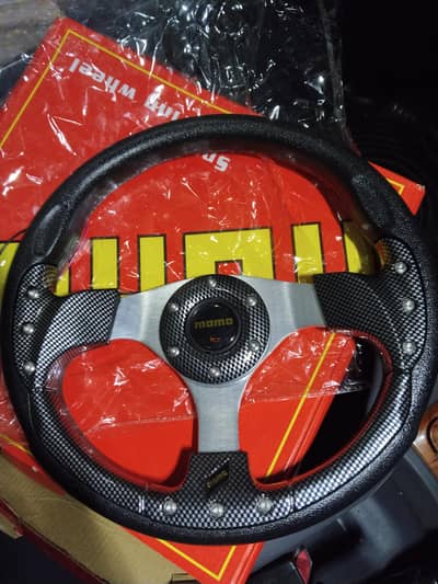 Momo sports wheel for sell with hub