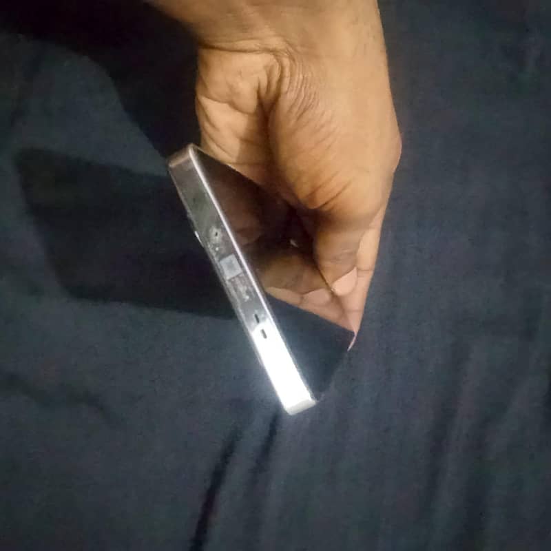 Infinix Note 40 4