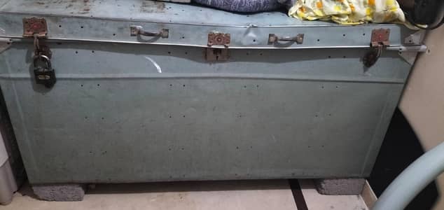 Big storage box
