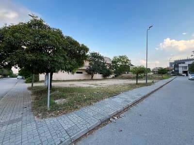1 Kanal Corner Park Facing Plot For Sale in Dha 2 Islamabad