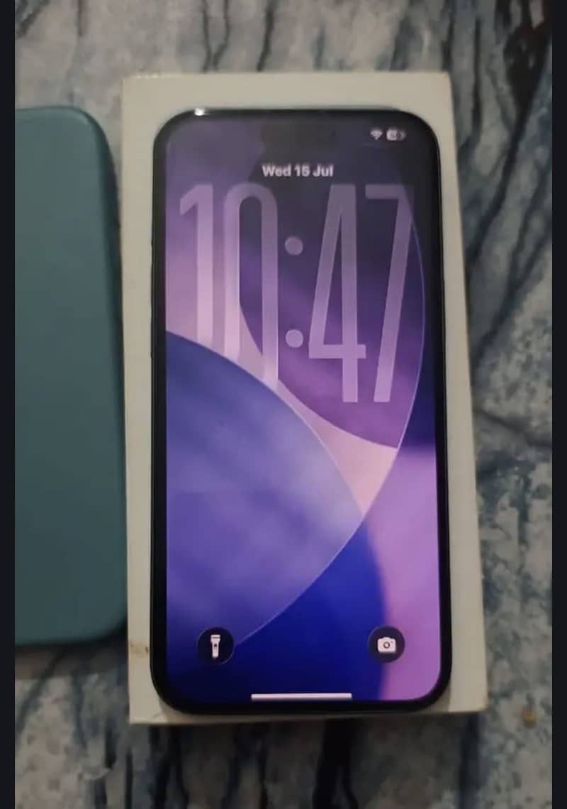 Iphone 16 plus 1