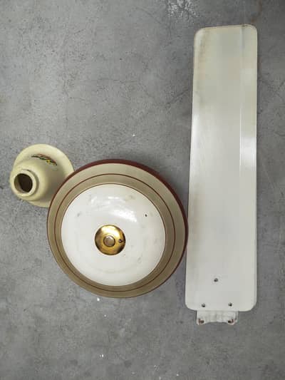 Hino Ceiling AC Fan Off