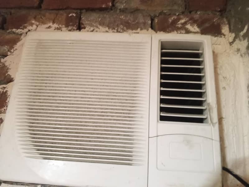 window AC 0.75 0
