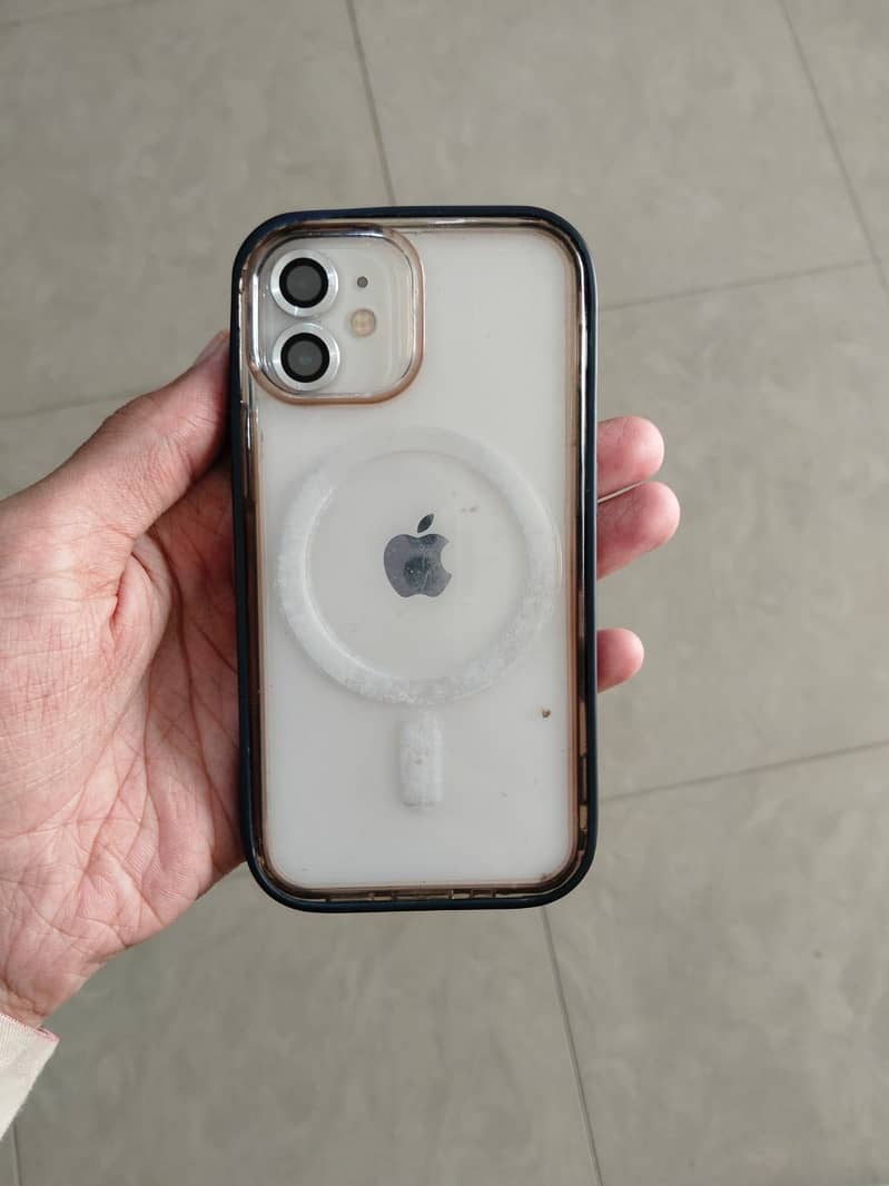 Apple iPhone 12 mini 4