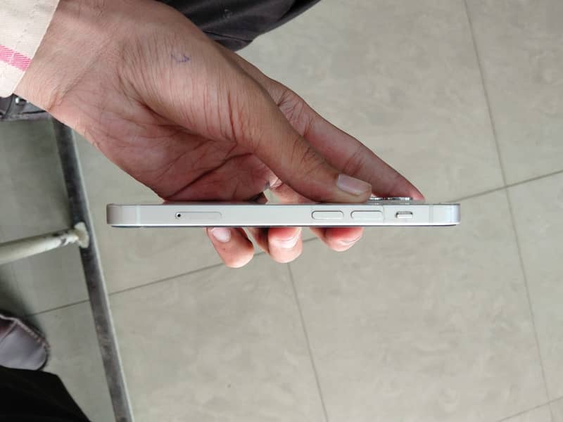Apple iPhone 12 mini 5