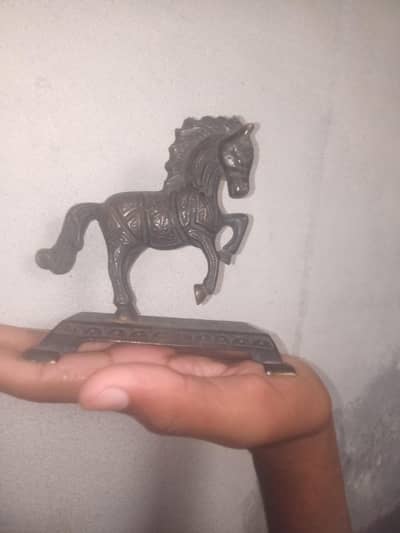 antique style metal horse home decorative showpiece