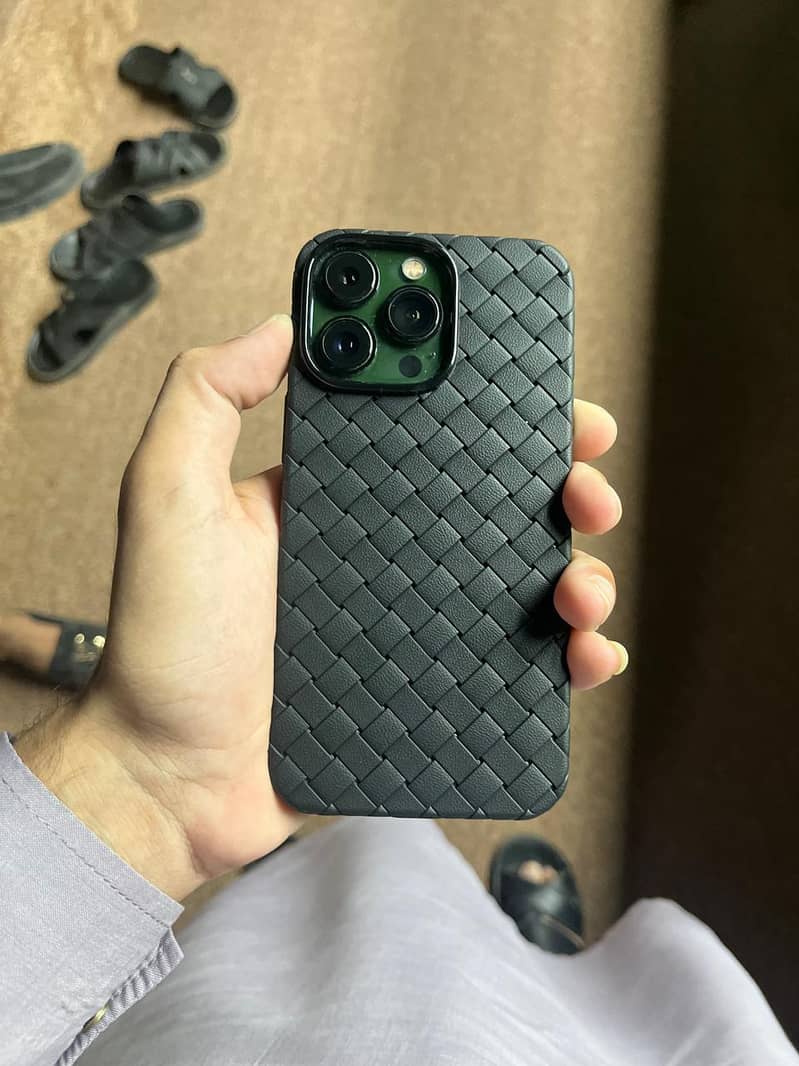 Apple iPhone 13 Pro 0
