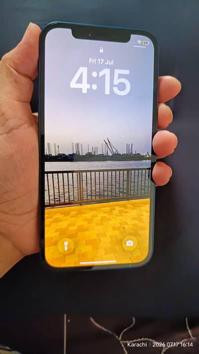 Apple iPhone 12