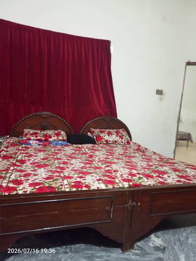 2 single beds with mattress