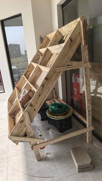 Vegetable display furniture
