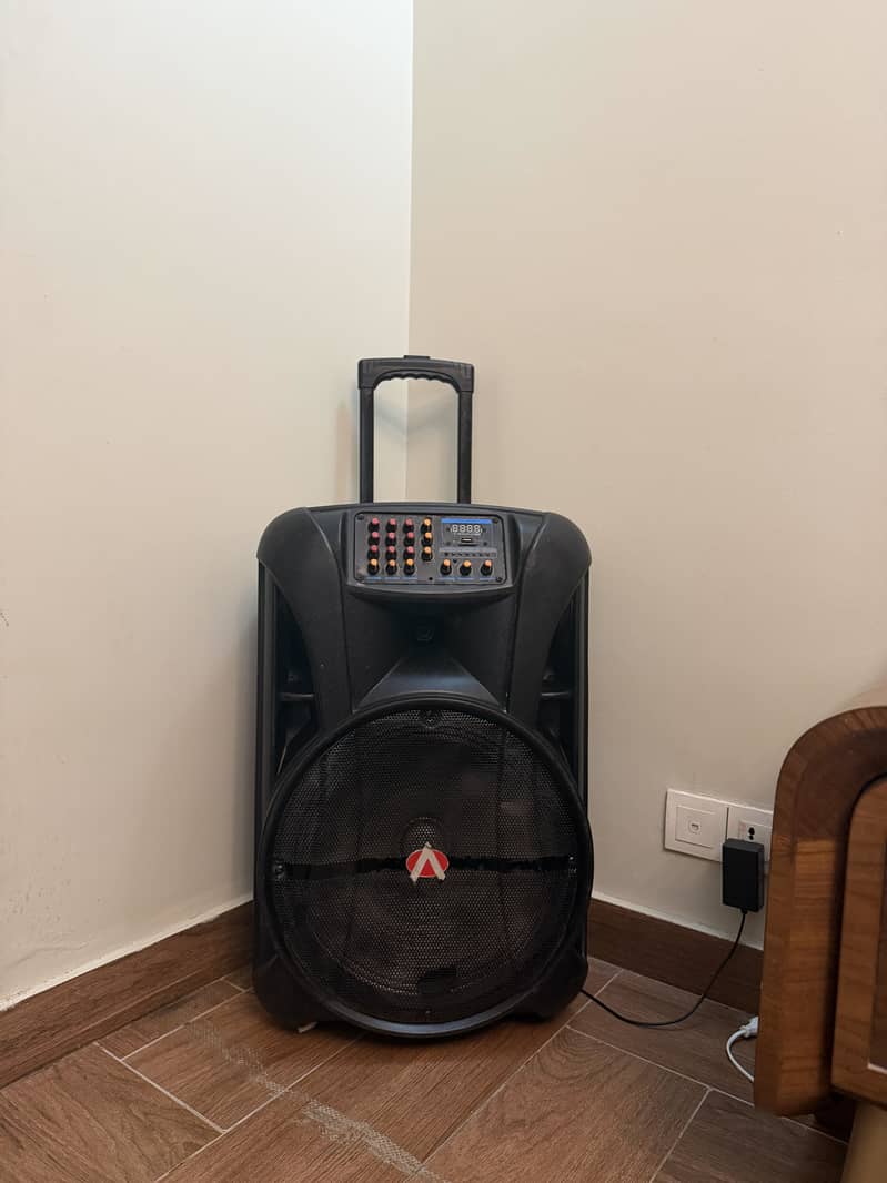 Audionic royal 10 plus 2