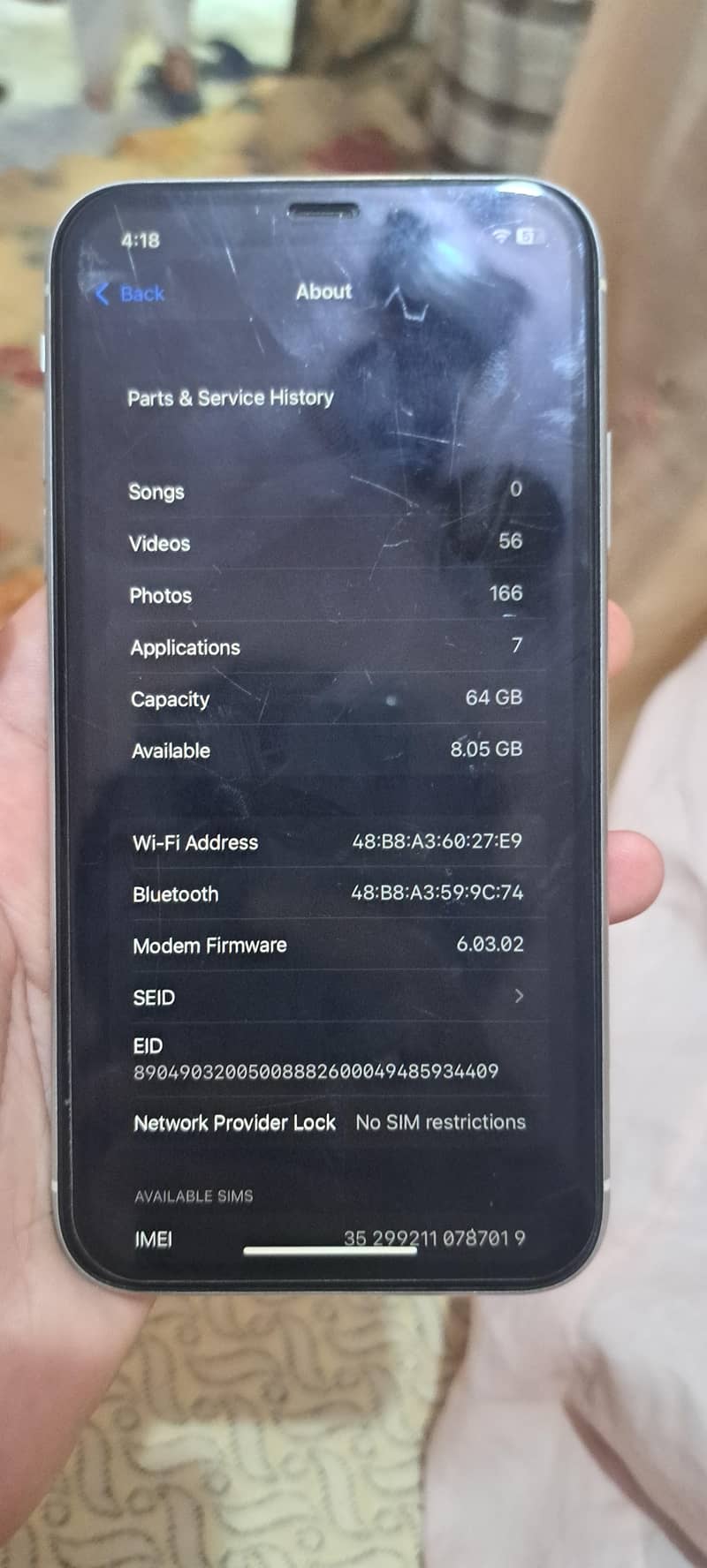 Apple iPhone 11 4