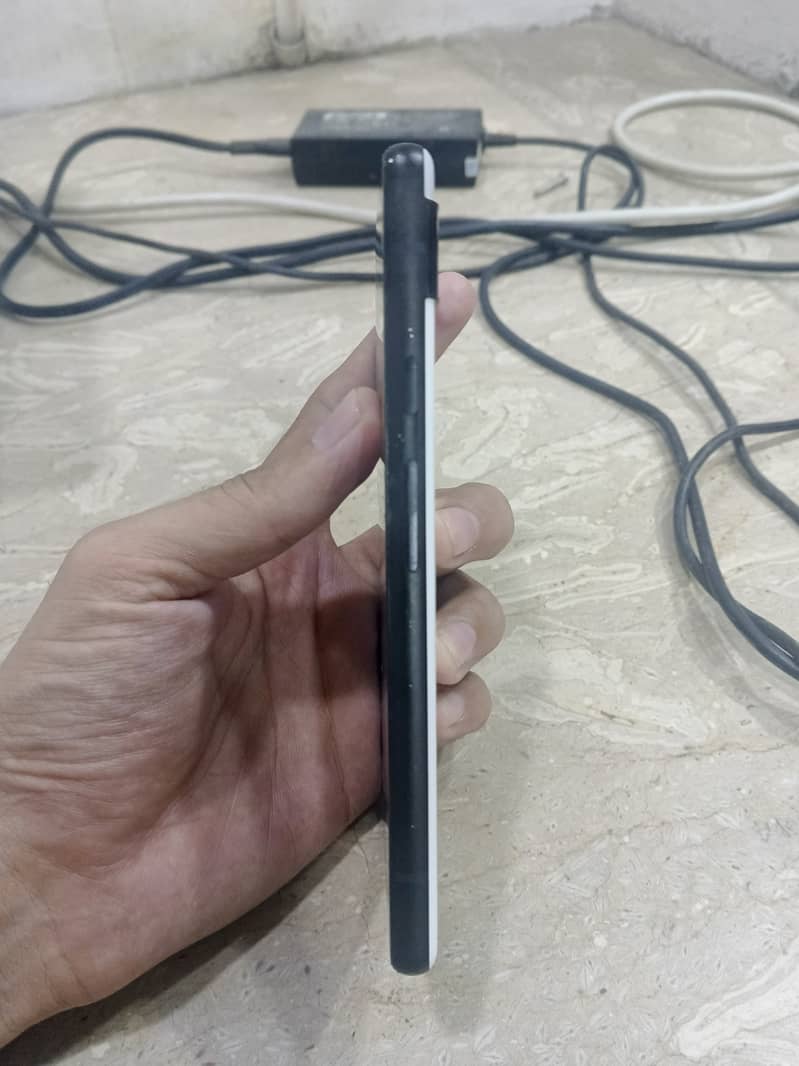 Google Pixel 6a 3