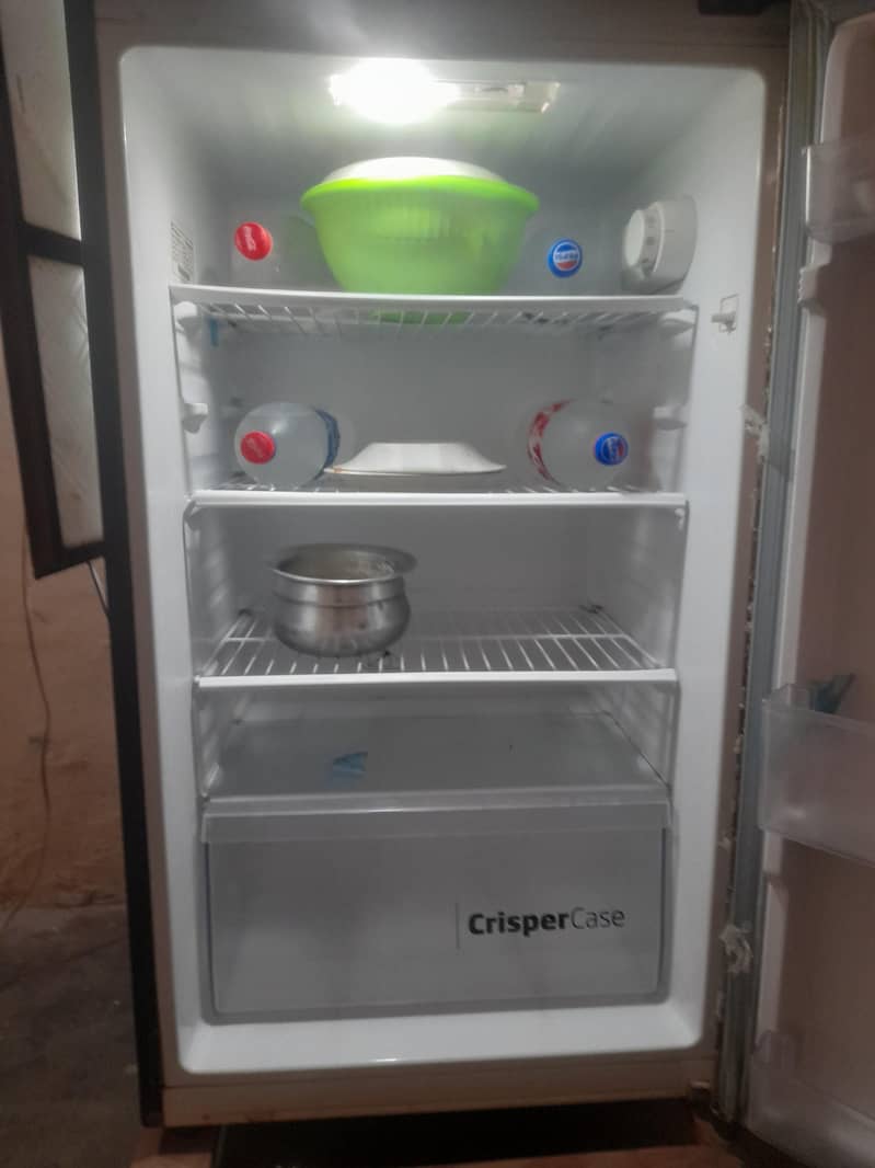 dawlance fridge 1