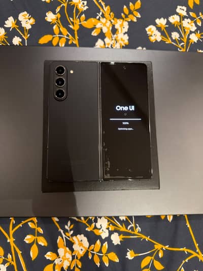 Samsung Mobile Z Fold 5