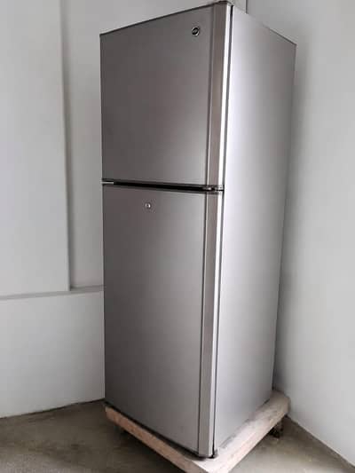 Pel Refrigerator in good condition