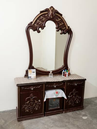 Premium Solid Wood Dressing Table with Large Mirror (Urgent Sale)