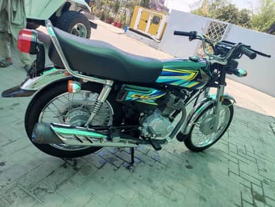 Honda 125 black colour  2026 madel
