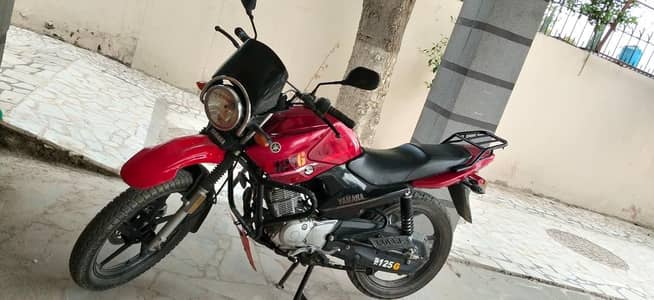 YAMAHA YBR G 125