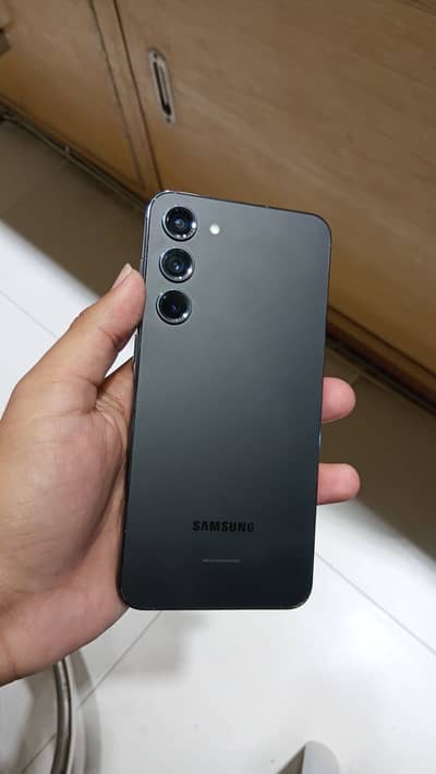 SAMSUNG S23 plus