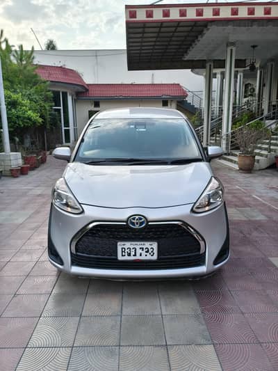 Toyota Sienta 2020