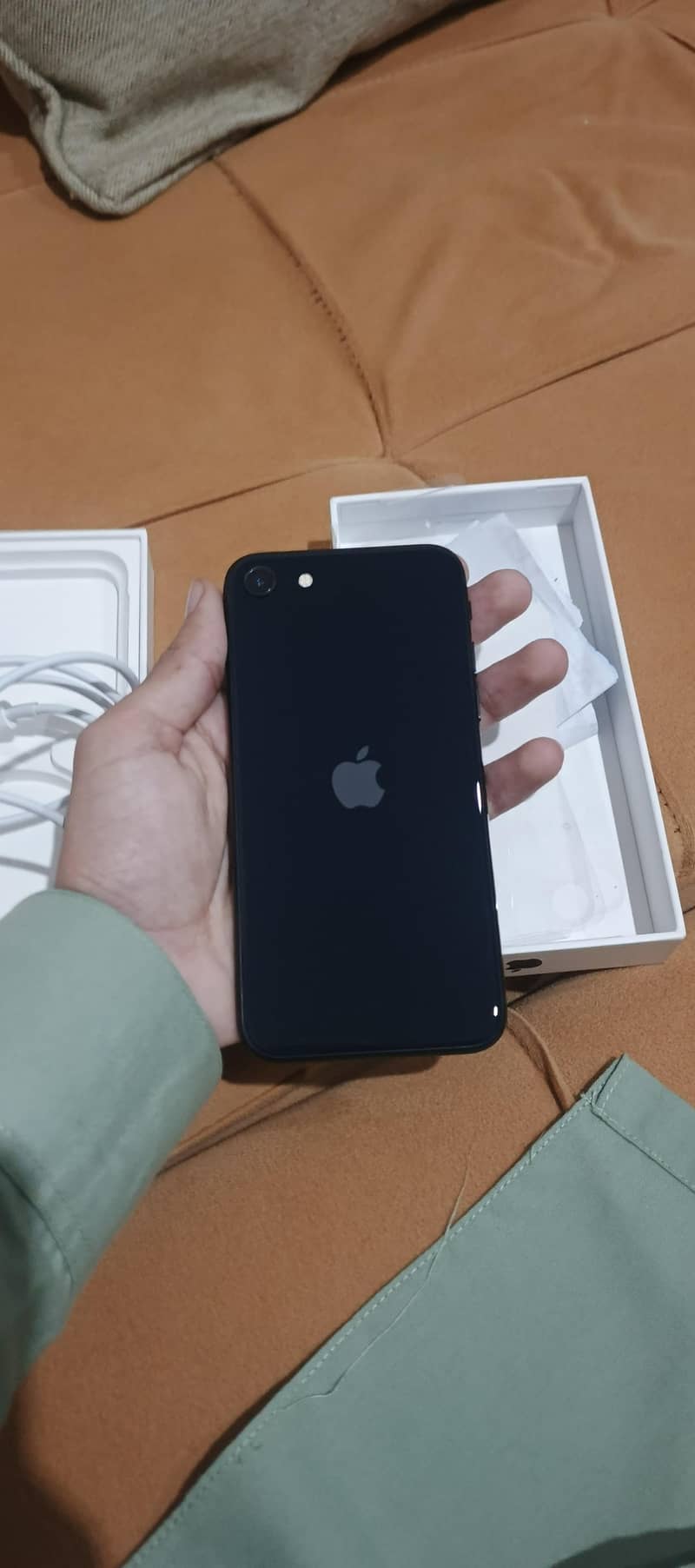 Apple iPhone SE 0