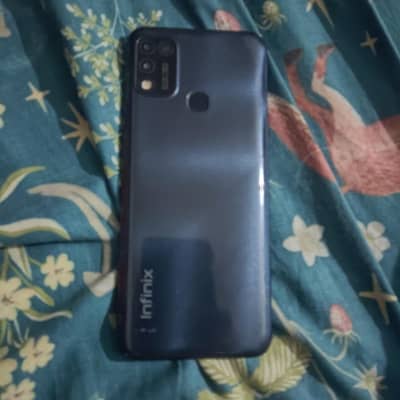 Infinix Hot 10 Play 4/64gb storage
