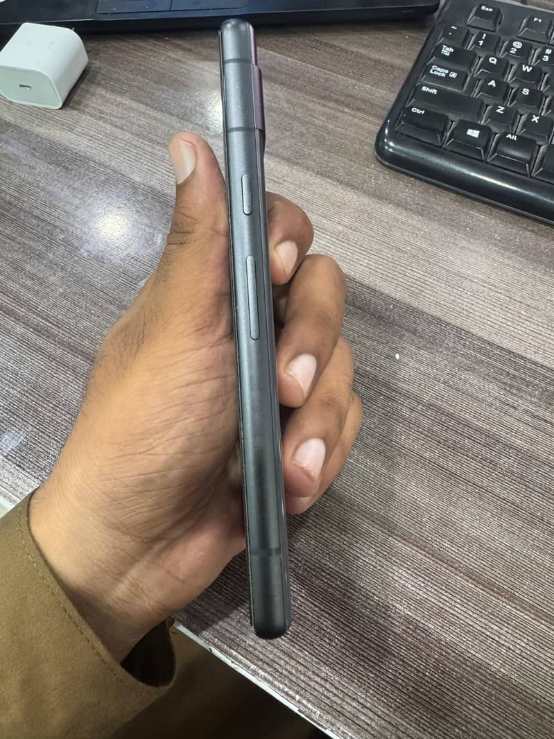 Google Pixel 7a 2