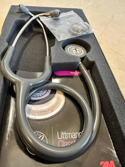 Original 3M Littmann Classic III Stethoscope – Like New with Box