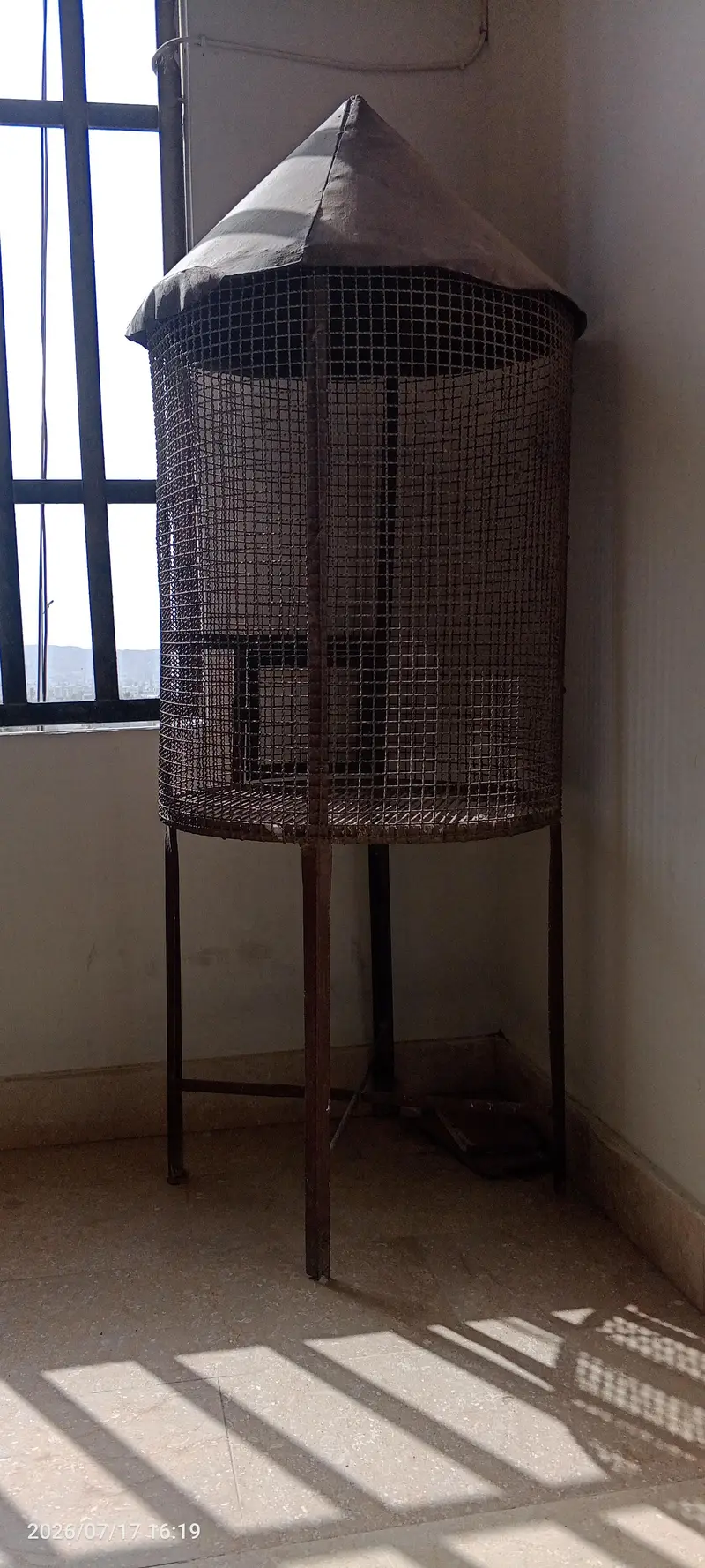 big cage available for sell — photo 3