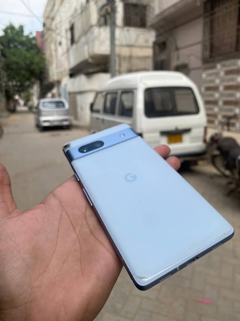 Google Pixel 7a 5