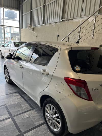 Toyota Vitz jewella 1.3cc 2013 03009556071