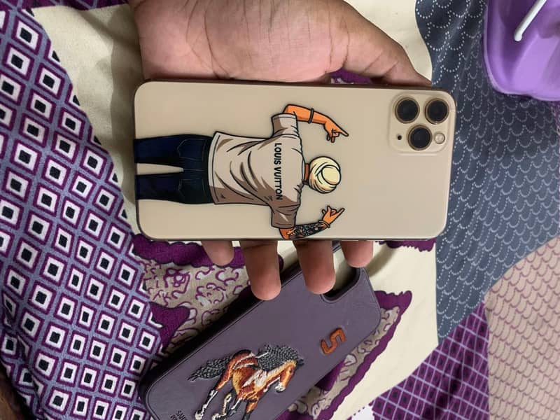 Apple iPhone 11 Pro Max 6