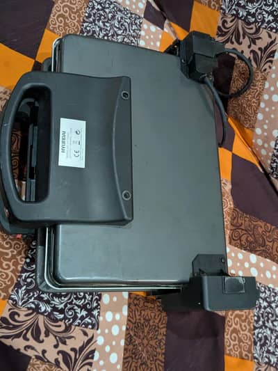 HYUNDAI Electric Grill / Sandwich Maker HY-CG026 - Excellent Condition
