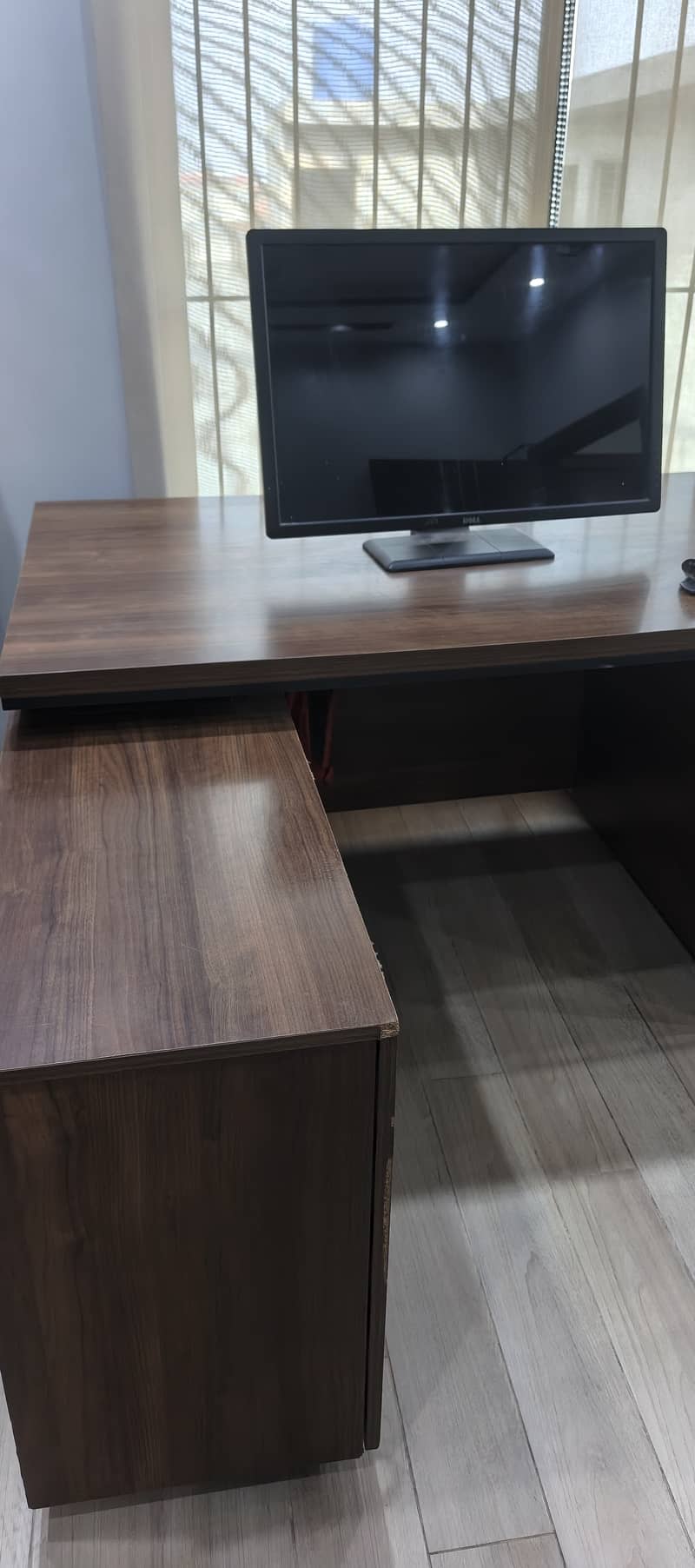 Office Table 0
