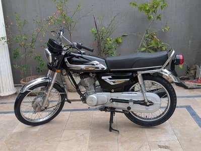 Honda 125 10/10 condition