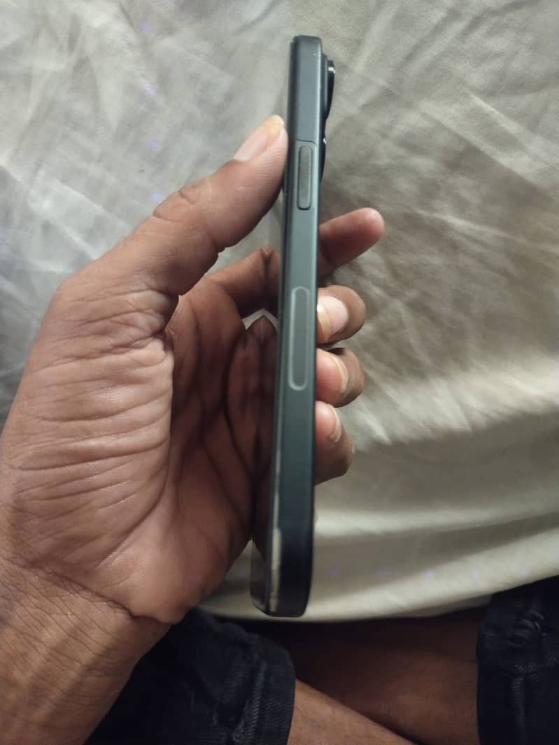 Apple iPhone 15 1