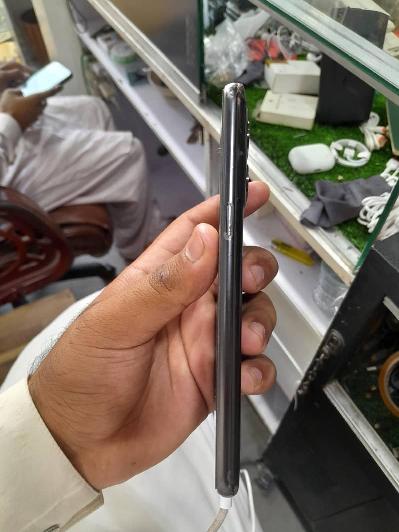 One Plus 10T 6