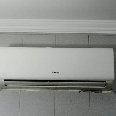 Izone 1 Ton Inverter Split AC for sale.