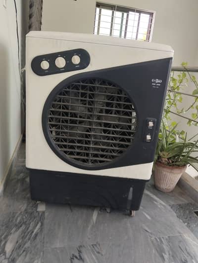 ECM 5000