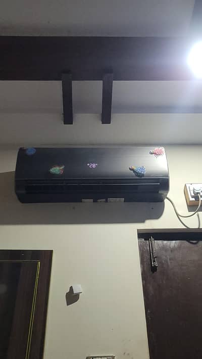 Haier AC DC Inverter
