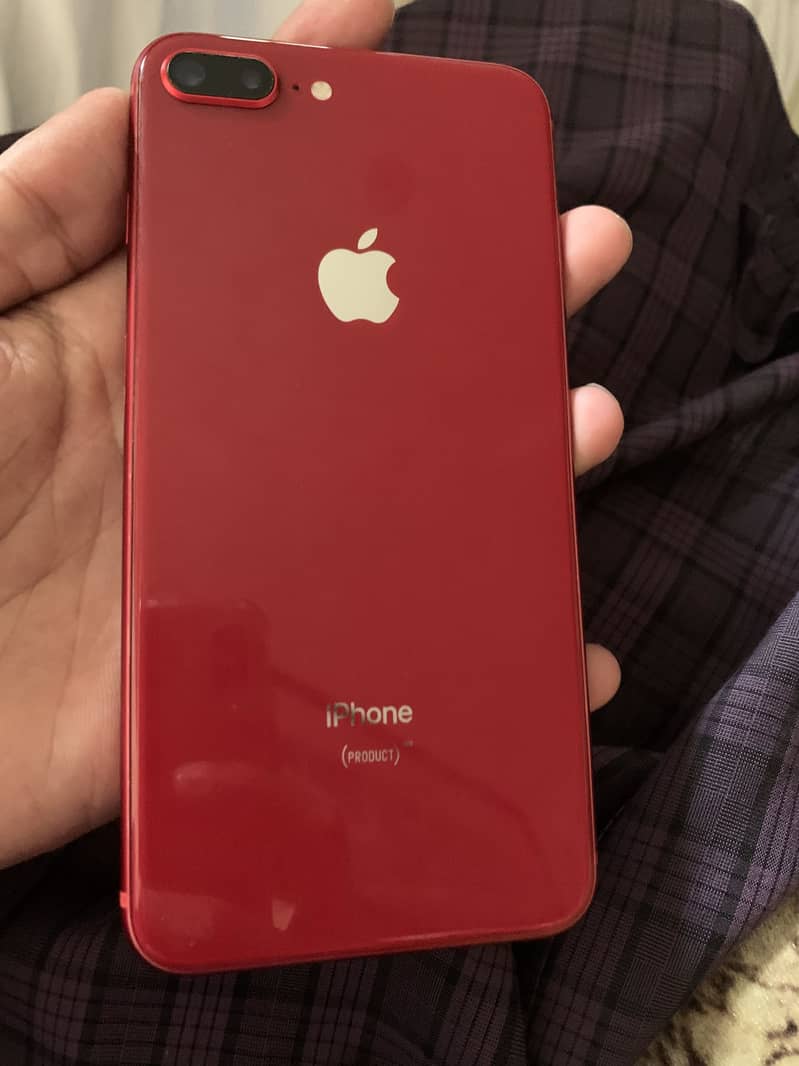 Apple iPhone 8 Plus 3