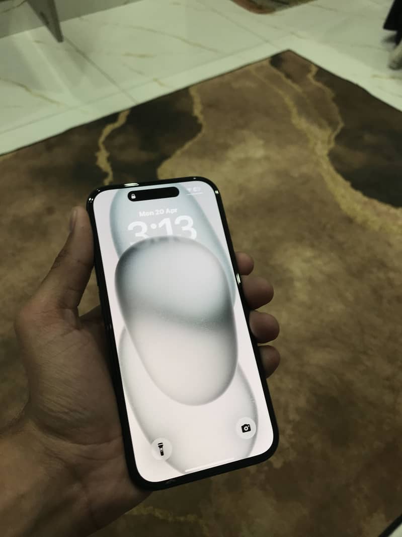 Apple iPhone 15 1