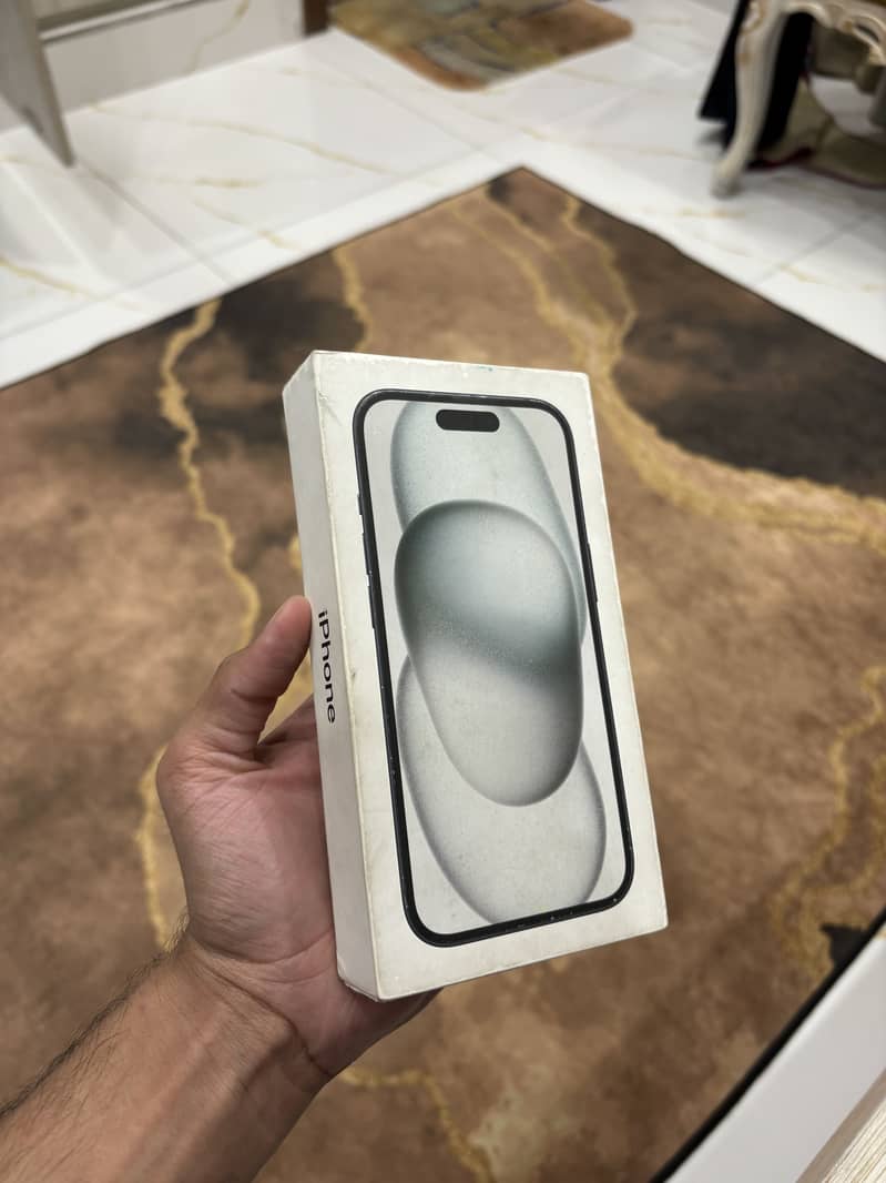 Apple iPhone 15 8