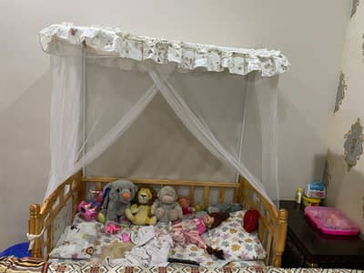 Kids cot mint condition