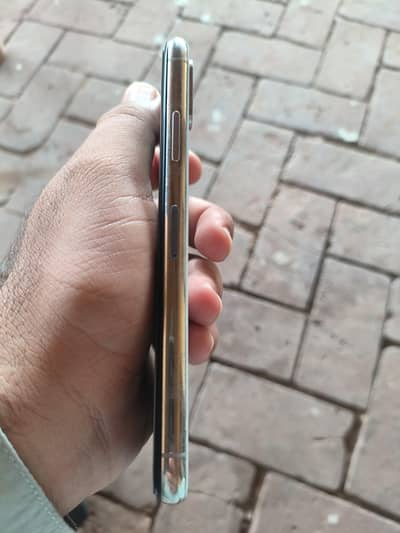 Apple iPhone XS