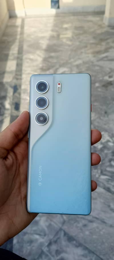 Tecno CAMON 40 Pro