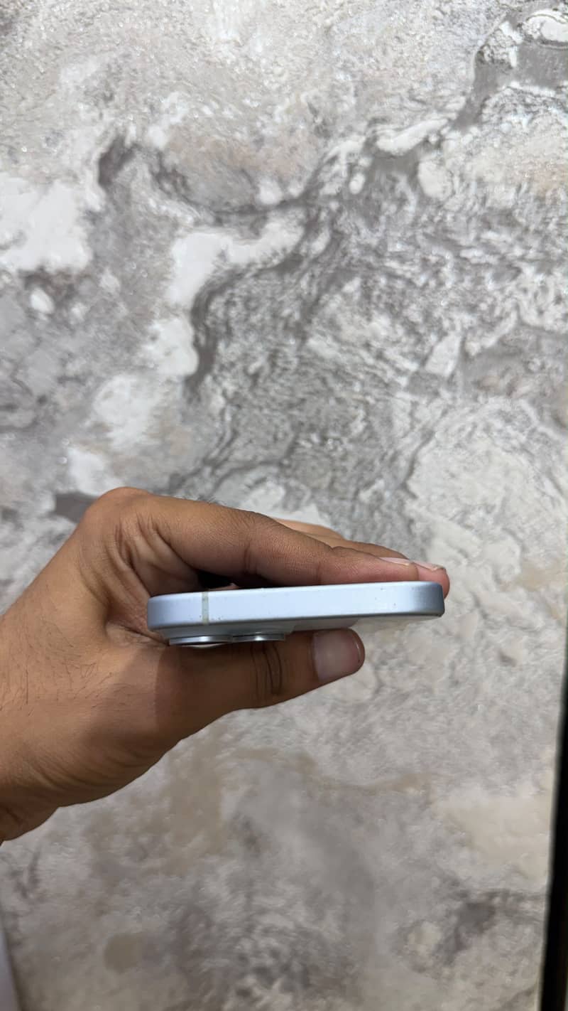 Iphone 15 4