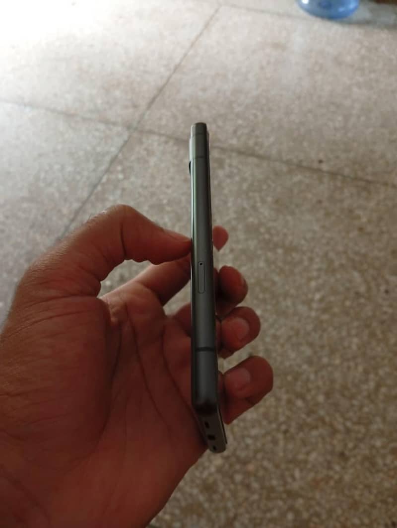 Google pixel 7a 4